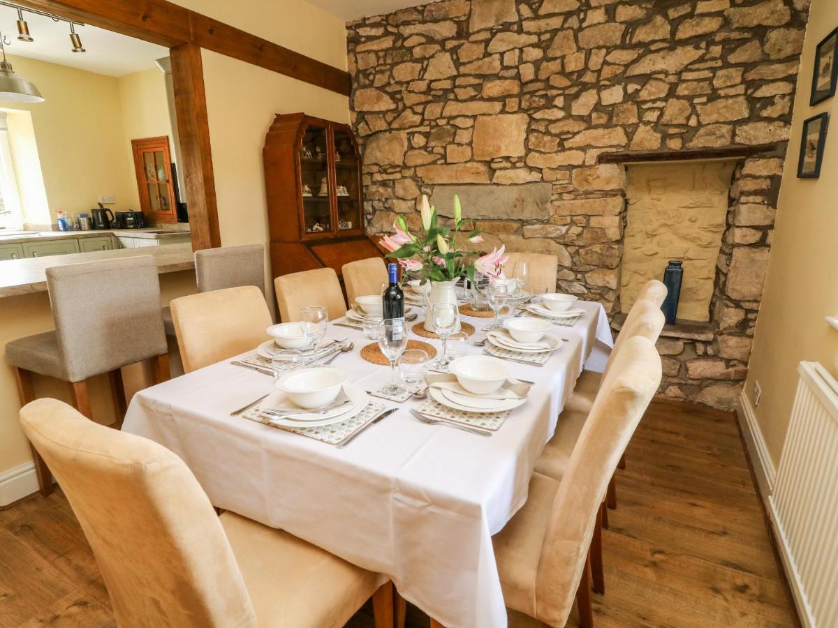 Waingate Cottage Cark Esterno foto